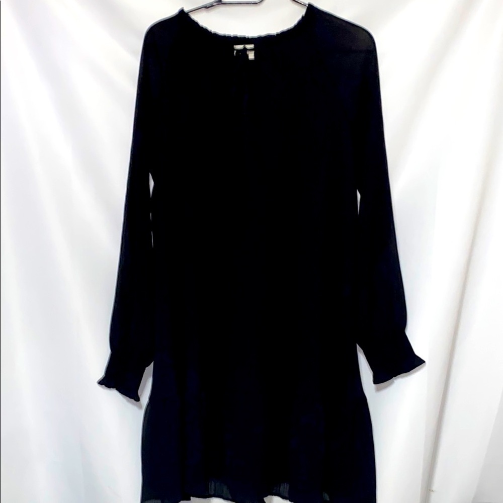 LOFT WO SIZE LG Black Cocktail Dress with Bishop Sleeves‎ and Crew Neck pleated